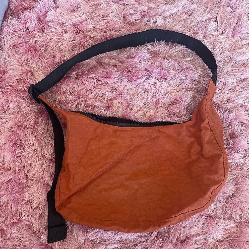 Baggu Medium Nylon Crescent Bag Orange
